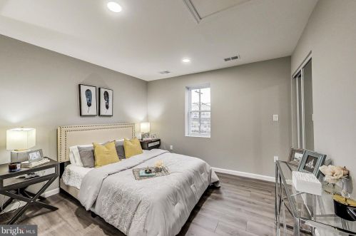 5506 C St, Washington DC  20019-6337 exterior