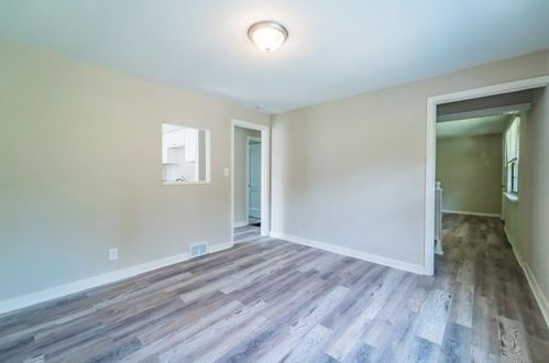 223 Auburn St, Pittsburgh PA  15206-3209 exterior