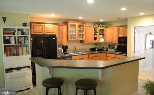 219 Tyler Ave, Saint Michaels MD 21663-2639 exterior