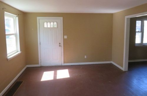 337 Dorothy Dr, Pittsburgh PA  15235-1831 exterior