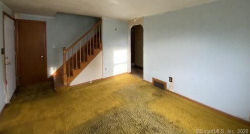 409 Burritt St, New Britain CT 06053-4005 exterior