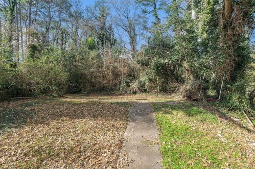 2935 Harlan Dr, Atlanta GA  30344-3705 exterior