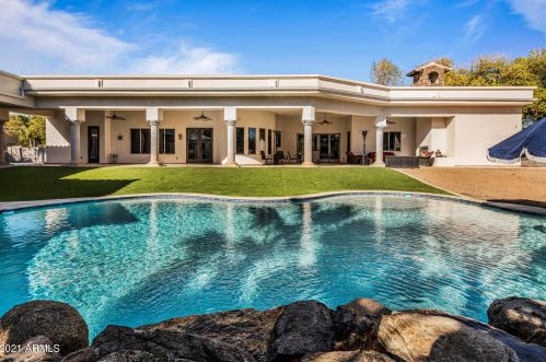 2375 Cloud Dr, Chandler, AZ 85249-3779