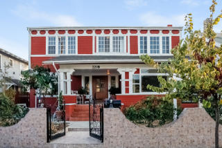 2208 Cambridge St, Los Angeles, CA 90006-4211