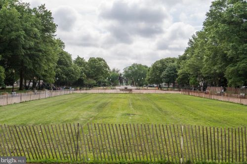 709 Capitol St, Washington DC 20003-1711 exterior