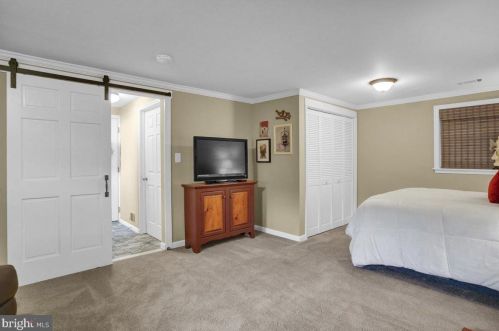 2447 Ellendale Dr, Lancaster PA 17602-1422 exterior