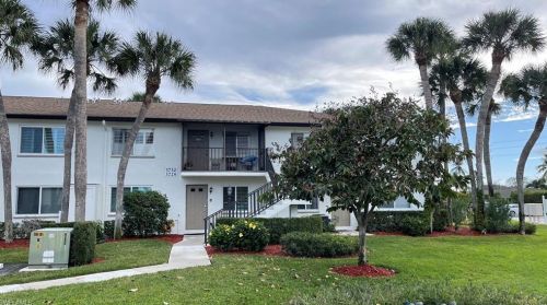 3730 Northwinds Dr, Naples, FL 34112-5054