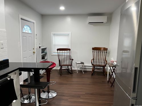 6 Dawson St, Huntington Station NY  11746-4022 exterior