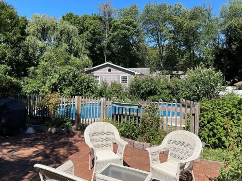 1 Lincoln Dr, Poughkeepsie NY 12601-6004 exterior