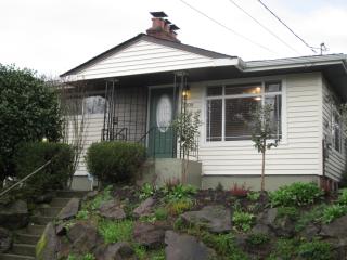 7308 46th Ave, Seattle WA  98118-3910 exterior