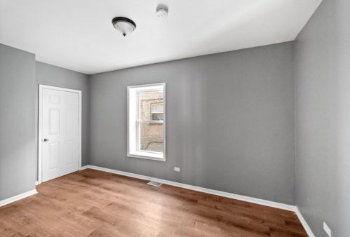 1908 5 Ave, Broadview IL 60153-3203 exterior