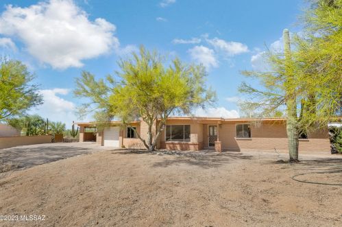 1540 Canada Verde Dr, Tucson, AZ 85704-8306
