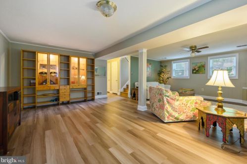 1803 Cool Spg Dr, Alexandria VA 22308-1630 exterior