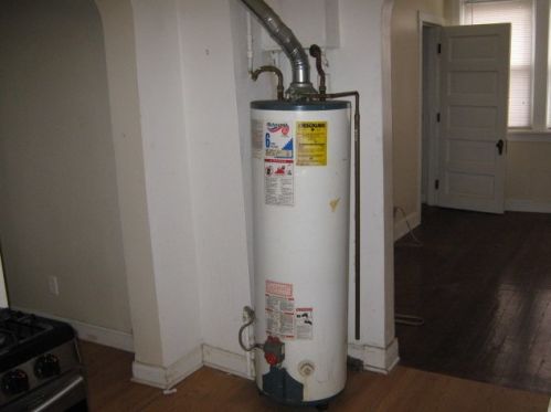 2828 Campbell Ave, Chicago IL 60618-7902 exterior