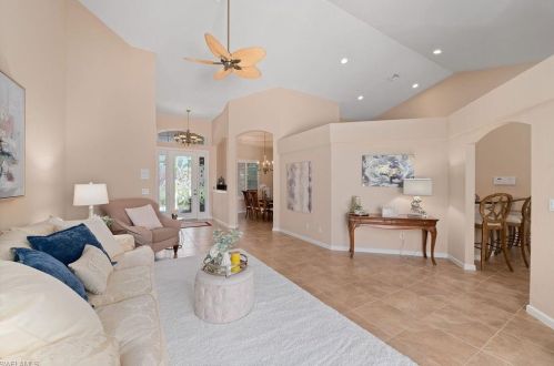 9002 Mustang Is Cir, Naples FL 34113-1644 exterior