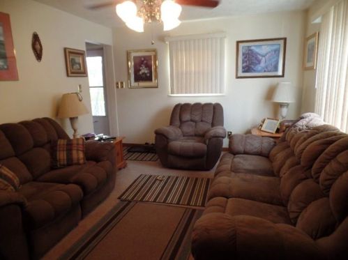 801 Berwin Ave, Pittsburgh PA 15226-1621 exterior