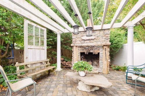 17 Dryden Way, Commack NY 11725-1927 exterior