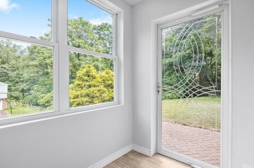 129 Buckhill Rd, Pittsburgh, PA 15237-1800