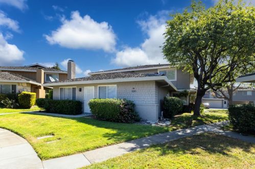 4380 Diamond St, Capitola, CA 95010-3057