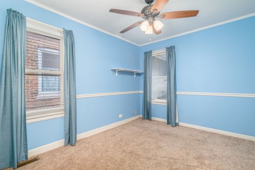 6117 Tripp Ave, Chicago IL 60652-3622 exterior