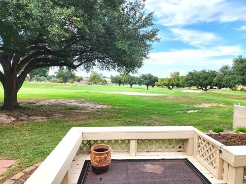 41 April Hl, Montgomery TX 77356-5923 exterior