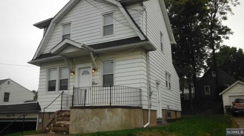 62 Oxford St, Paterson, NJ 07522-1146