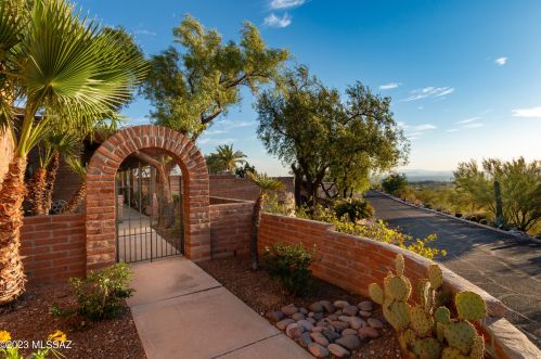 5230 Montezuma Trl, Tucson, AZ 85750-1526