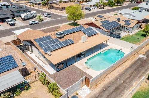 3401 Crocus Dr, Phoenix AZ 85032-5419 exterior