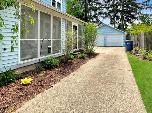 878 Aberdeen St, Grand Rapids MI 49505-3814 exterior