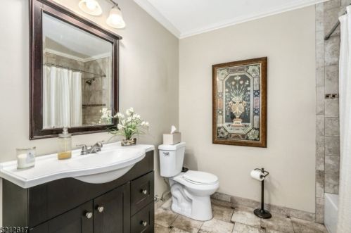 33 Harrison St, Clark NJ  07066-3213 exterior