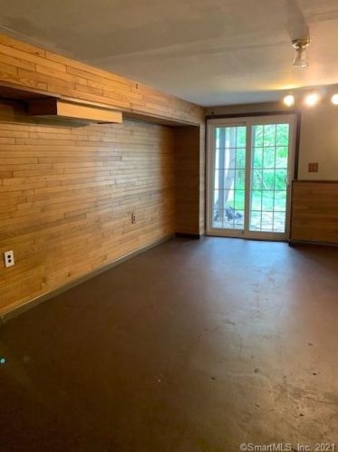 57 Spice Hill Dr, Wallingford CT  06492-4332 exterior