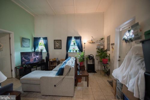 857 Prince St, Lancaster PA 17603-5811 exterior