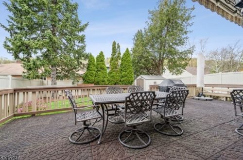 2087 Prospect Ave, Scotch Plains NJ 07076-1203 exterior