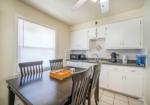 5833 71st St, Milwaukee, WI 53218-1819