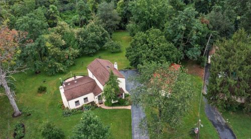 1360 Coburg Lands Dr, Saint Louis MO 63137-3008 exterior