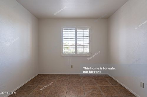 1393 Tamarisk Dr, Chandler AZ  85224-8502 exterior