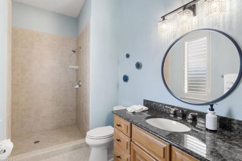 1607 Curlew Ave, Naples FL 34102-3405 exterior