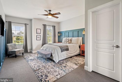 23073 Creighton Farms Dr, Leesburg VA 20175-6491 exterior