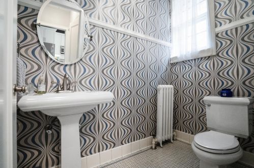 2723 Edgewood Ave, Milwaukee WI  53211-2913 exterior