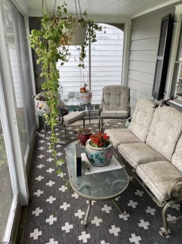 87 Orchard Rd, Maplewood, NJ 07040-1928