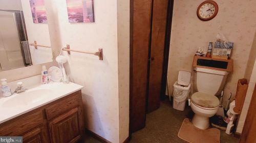 13 Atlantic Dr, Lewes DE 19958-1765 exterior