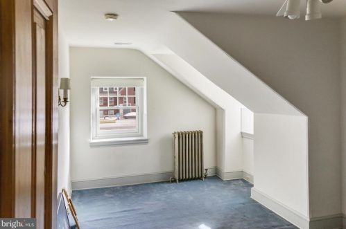 5800 Greene St, Philadelphia PA  19144-2704 exterior