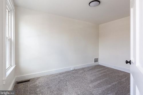 214 James St, Lancaster PA 17603-2839 exterior