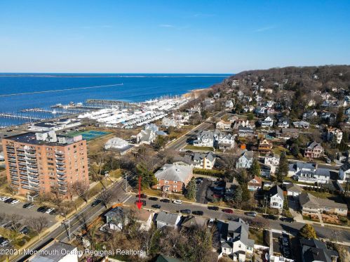 3 2nd Ave, Atlantic Highlands NJ  07716-1204 exterior