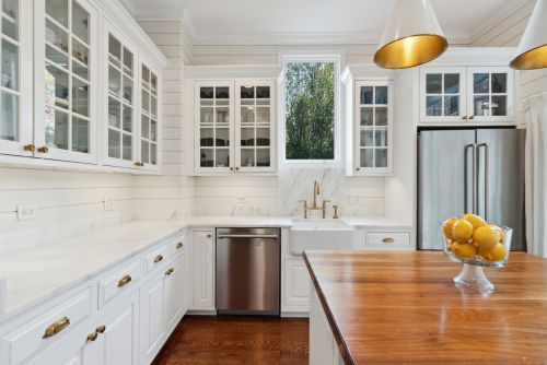 2759 Bosworth Ave, Chicago IL 60642-2341 exterior