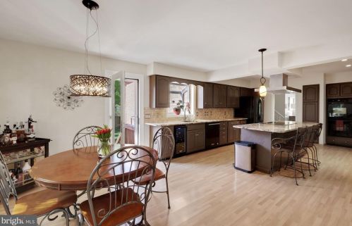 10601 Woodsdale Dr, Silver Spring MD 20901-1547 exterior