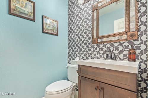 2412 Cielo Grande Ave, Phoenix AZ  85024-7552 exterior