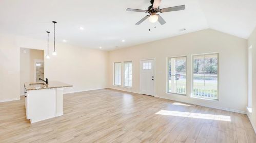 94 Frst Ln, Huntsville TX 77340-8927 exterior