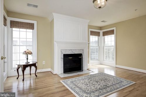 204 Deep Trail Ln, Rockville MD  20850-7753 exterior