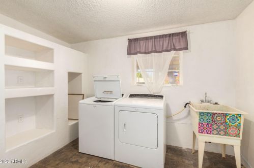 2116 Avalon Dr, Phoenix AZ 85015-5605 exterior